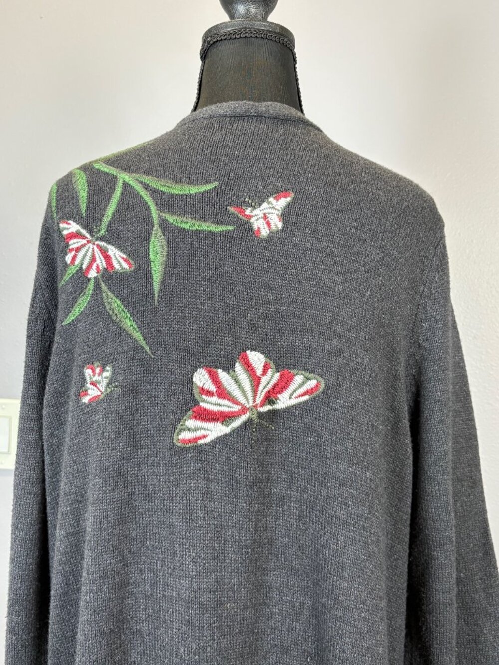 Long Embroidered Cardigan - Picture 2 of 7